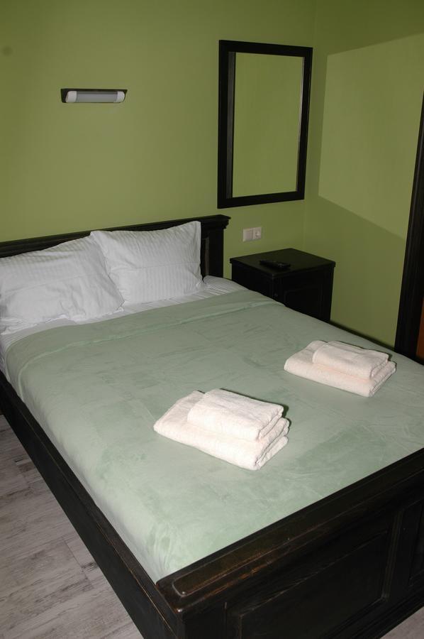 Guest House Lviv Buitenkant foto