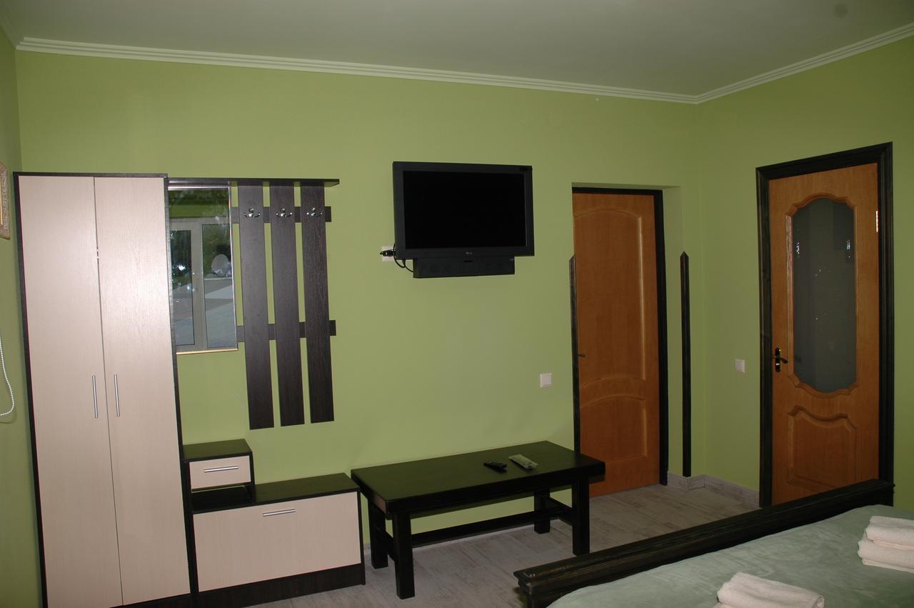 Guest House Lviv Buitenkant foto