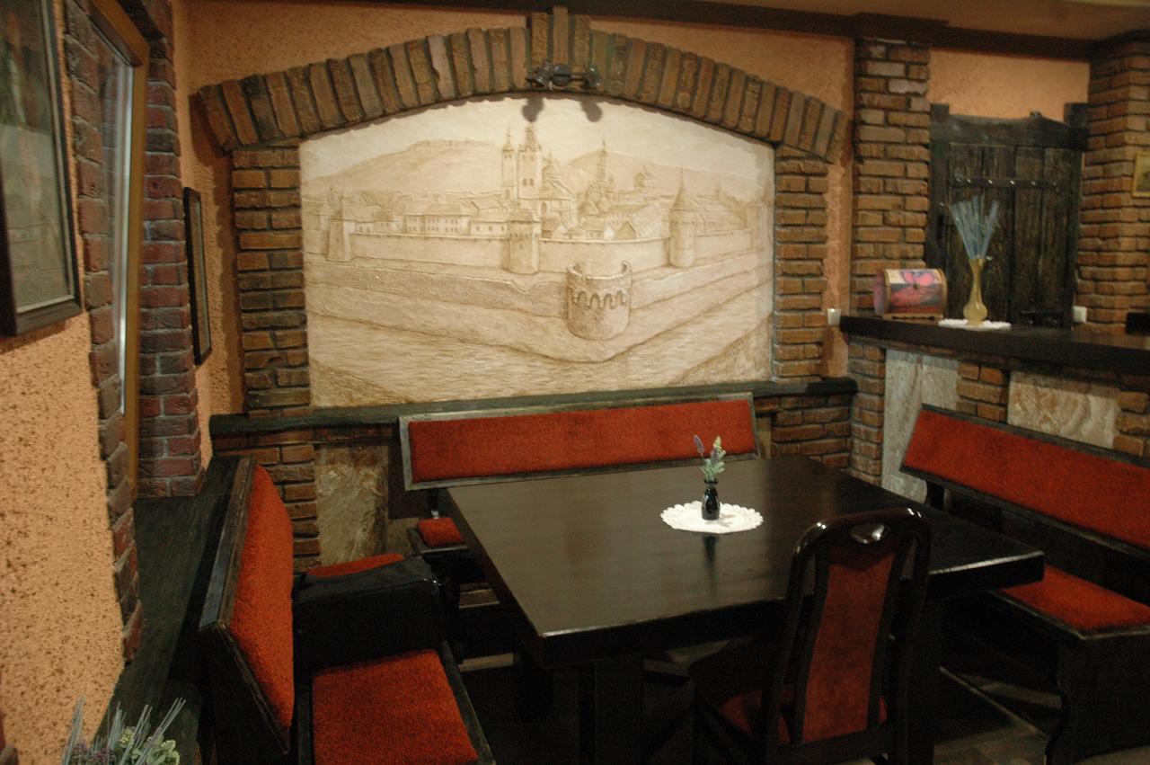 Guest House Lviv Buitenkant foto