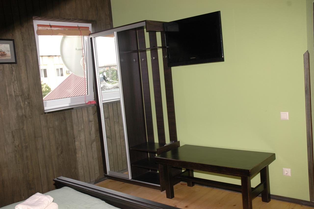 Guest House Lviv Buitenkant foto