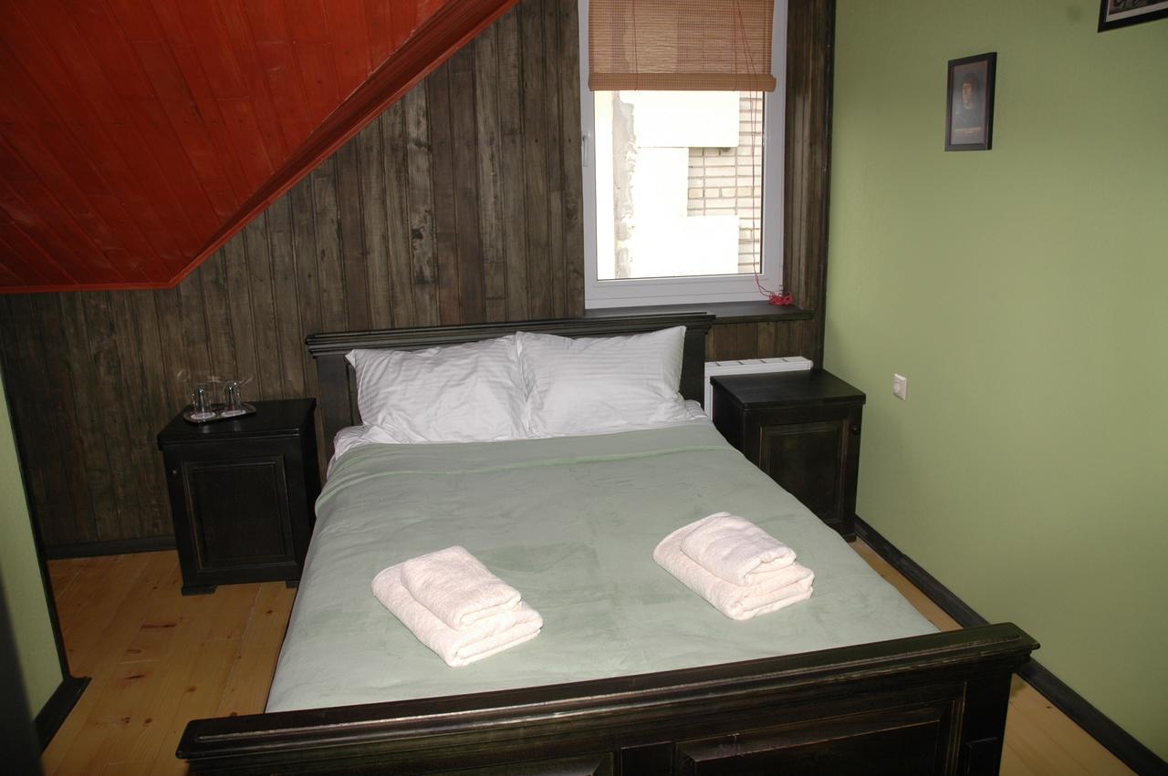 Guest House Lviv Buitenkant foto