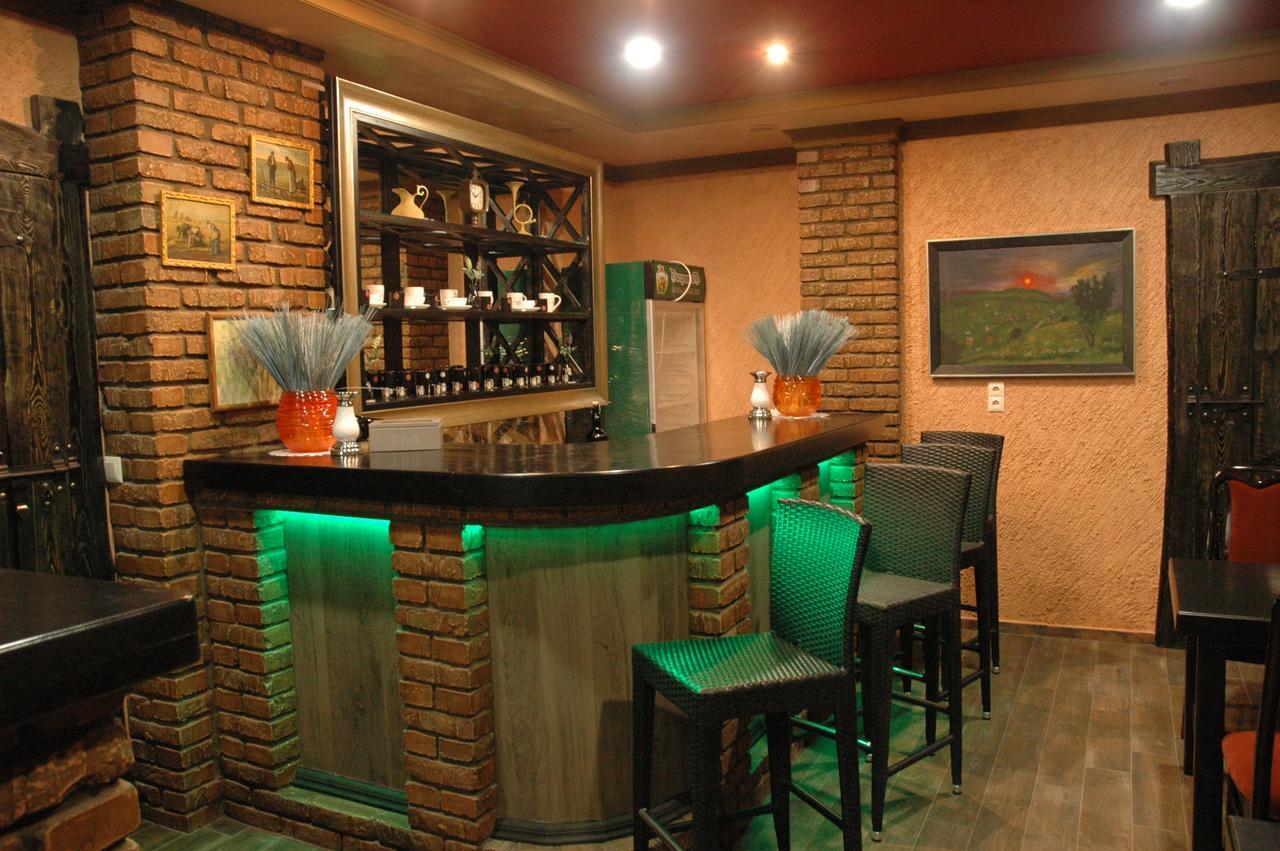 Guest House Lviv Buitenkant foto