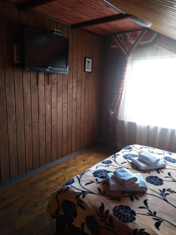 Guest House Lviv Buitenkant foto